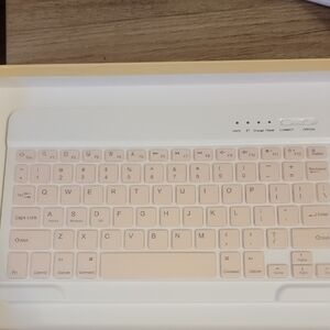Wireless Pink Keyboard